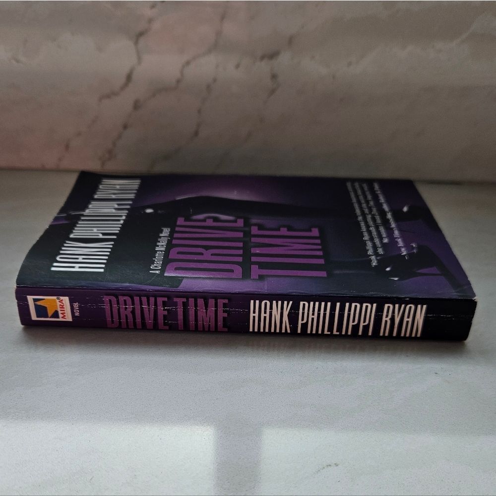Drive Time by Hank Phillippi Ryan Book - Picture 2 of 4